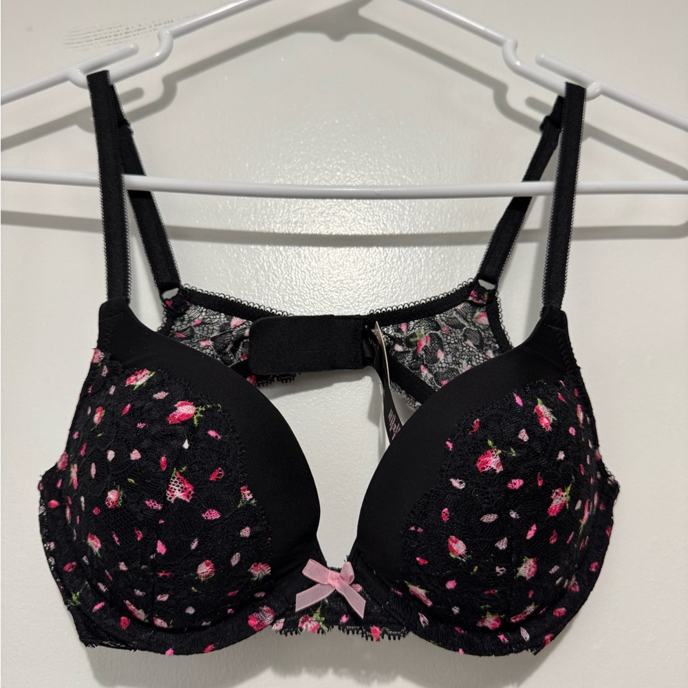 Victoria’s Secret 34B Dream Angels Push Up Bra Black/Floral